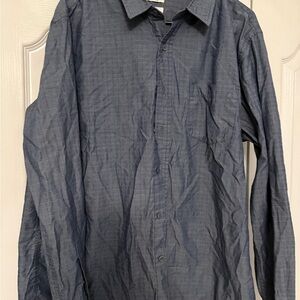 Haggar Fitted Long Sleeve Shirt in Blue with Subtle Dot Texture